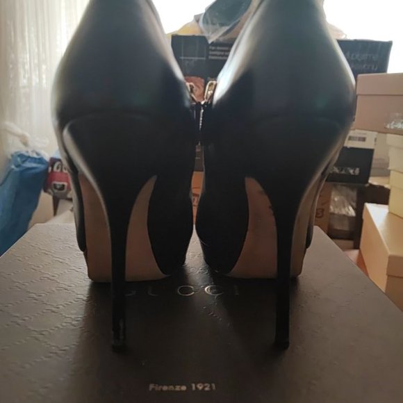 Gucci Black Leather Peep Toe Heeled Platform Booties - Picture 5 of 8